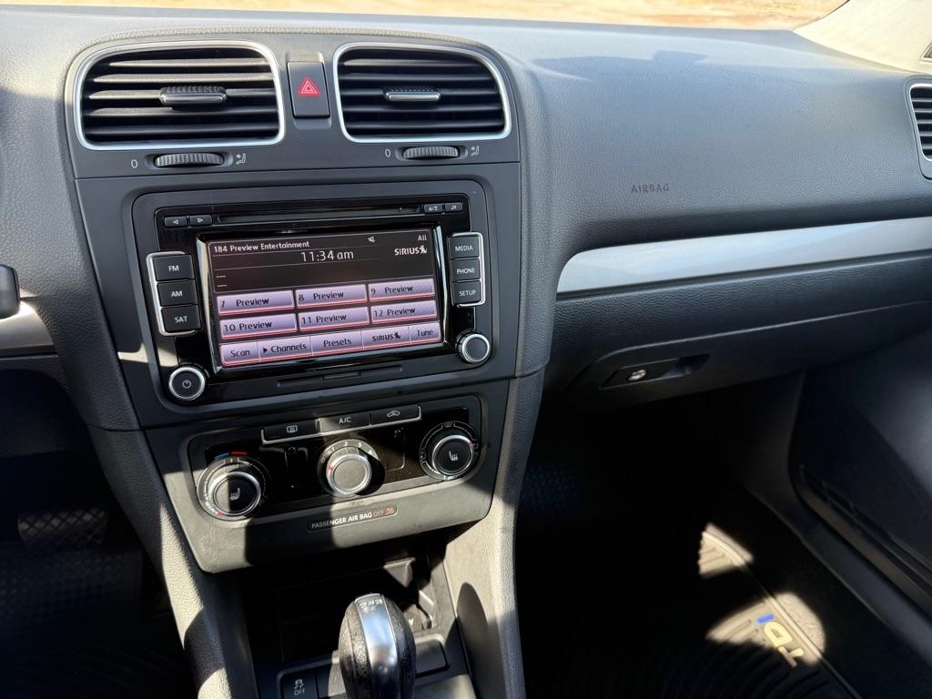 Volkswagen Golf 2.0L TDI w/Tech Package 4 Door 2014