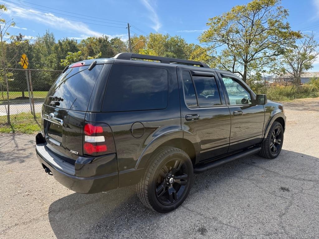 Ford Explorer XLT 4.0L AWD 2010