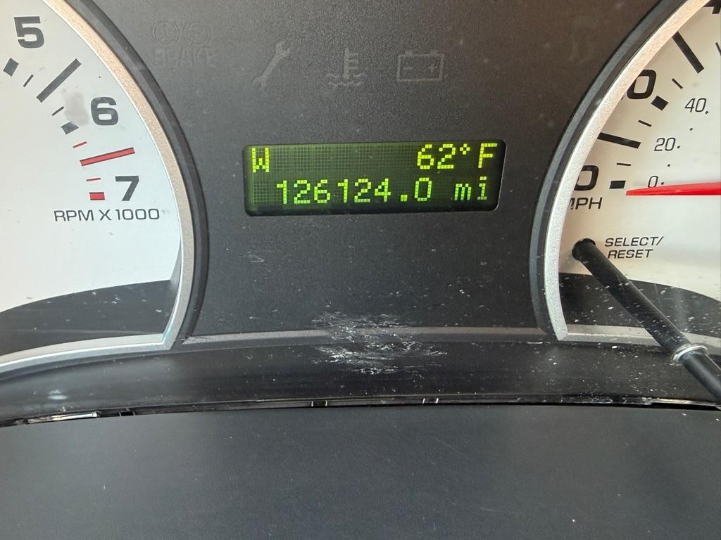 Ford Explorer XLT 4.0L AWD 2010