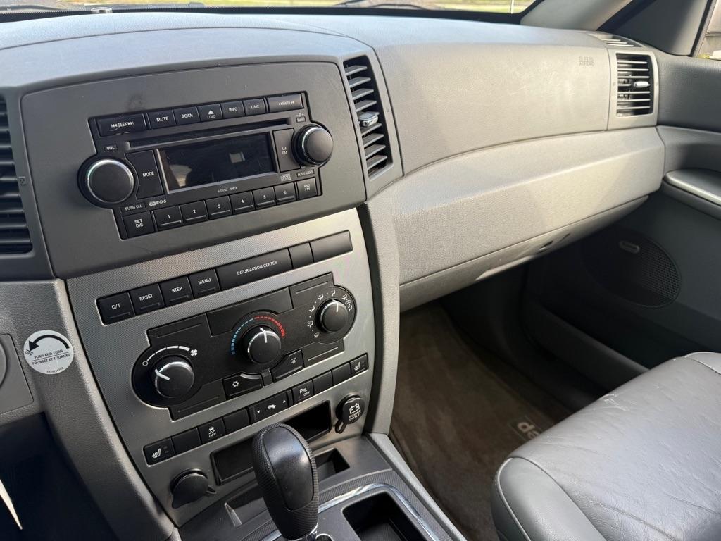 Jeep Grand Cherokee Laredo 4WD 2007
