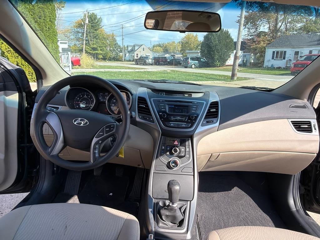 Hyundai Elantra GLS M/T 2014