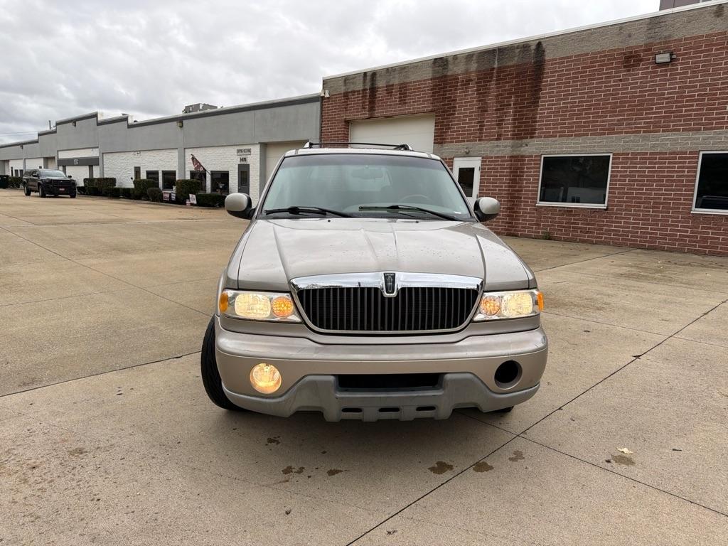 Lincoln Navigator 2WD 2002