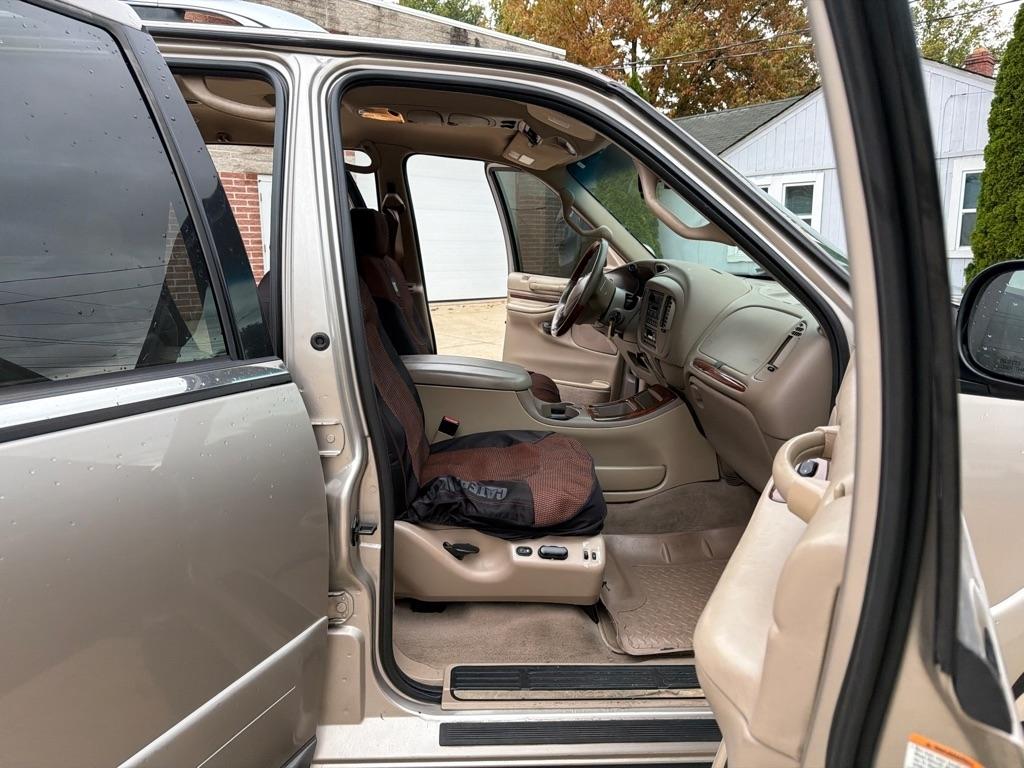 Lincoln Navigator 2WD 2002