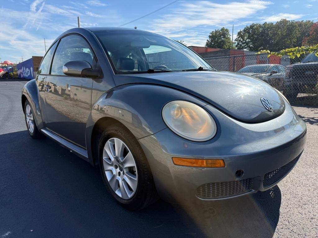 Volkswagen New Beetle S 2008