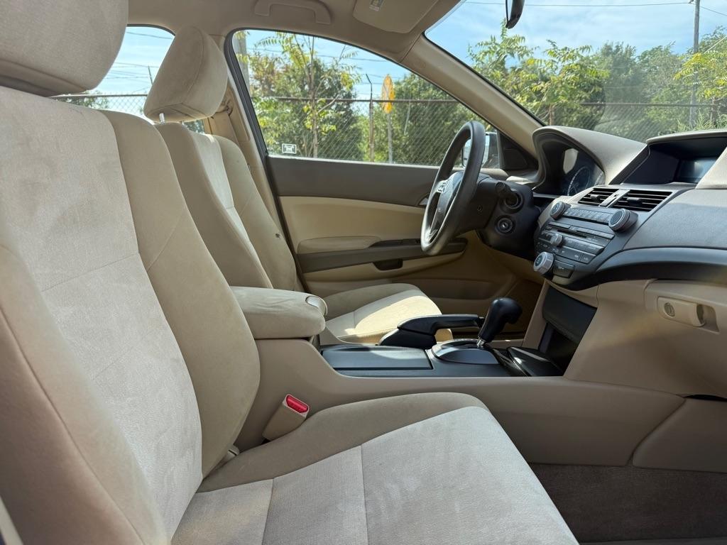 Honda Accord LX-P Sedan AT 2010
