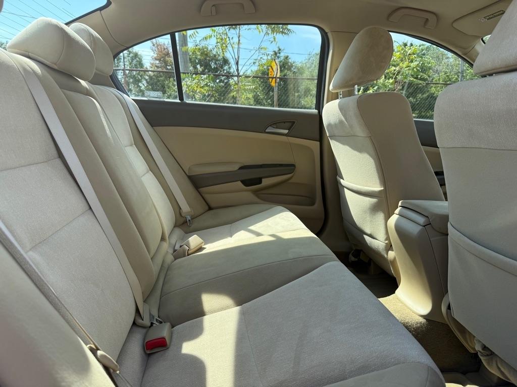 Honda Accord LX-P Sedan AT 2010