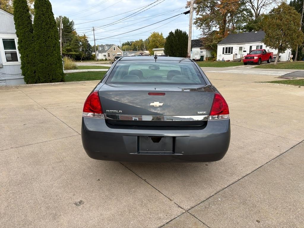 Chevrolet Impala LS 2010