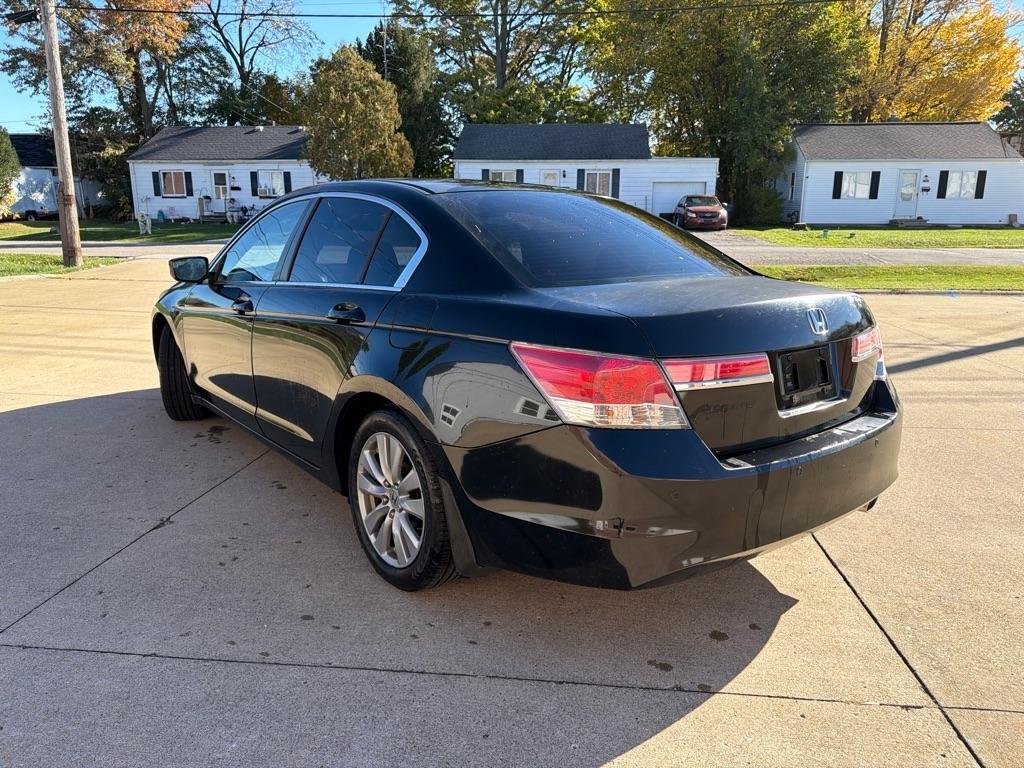 Honda Accord EX Sedan AT 2011