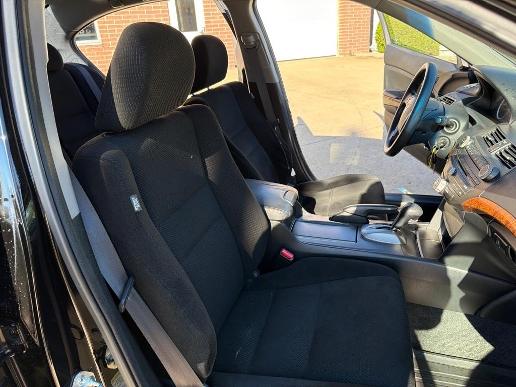Honda Accord EX Sedan AT 2011