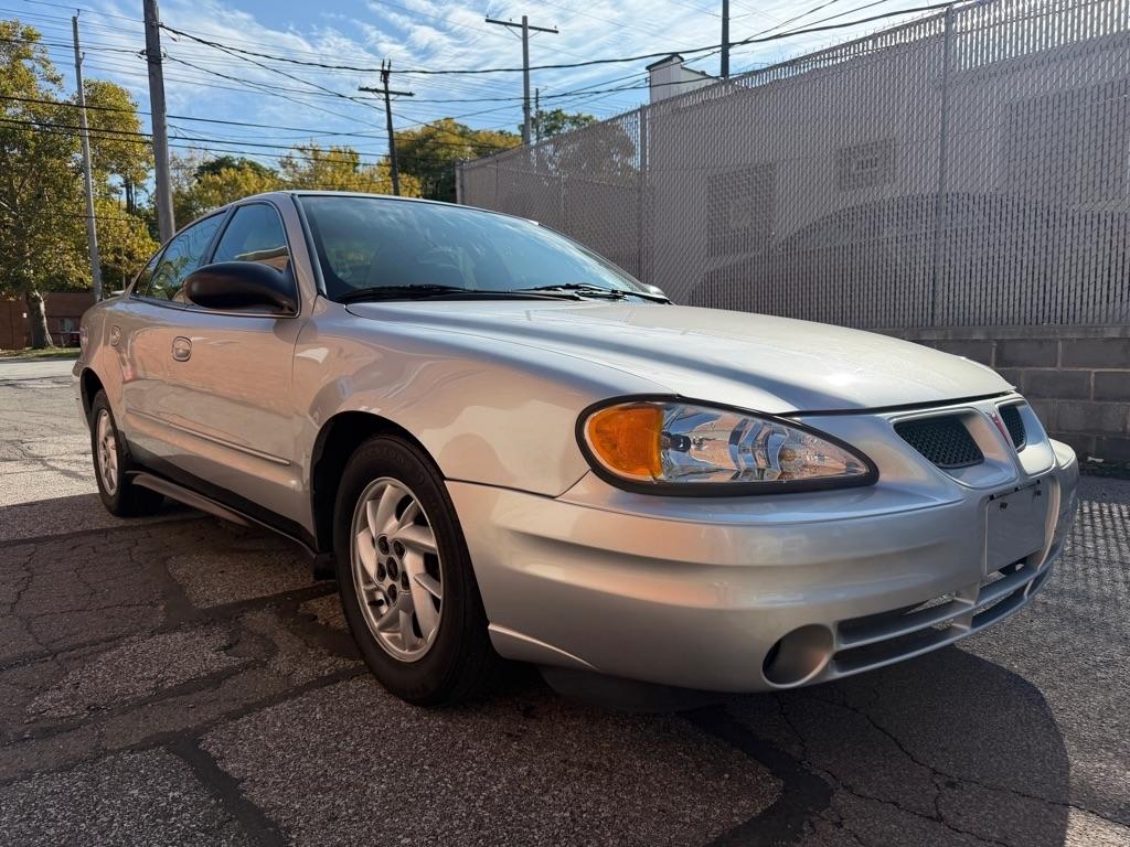 Pontiac Grand Am SE Sedan 2004