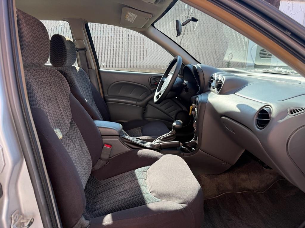 Pontiac Grand Am SE Sedan 2004