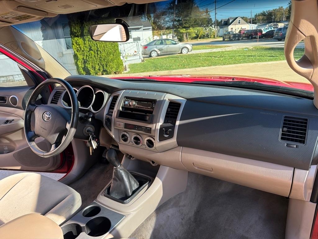 Toyota Tacoma Access Cab I4 Manual 4WD 2005