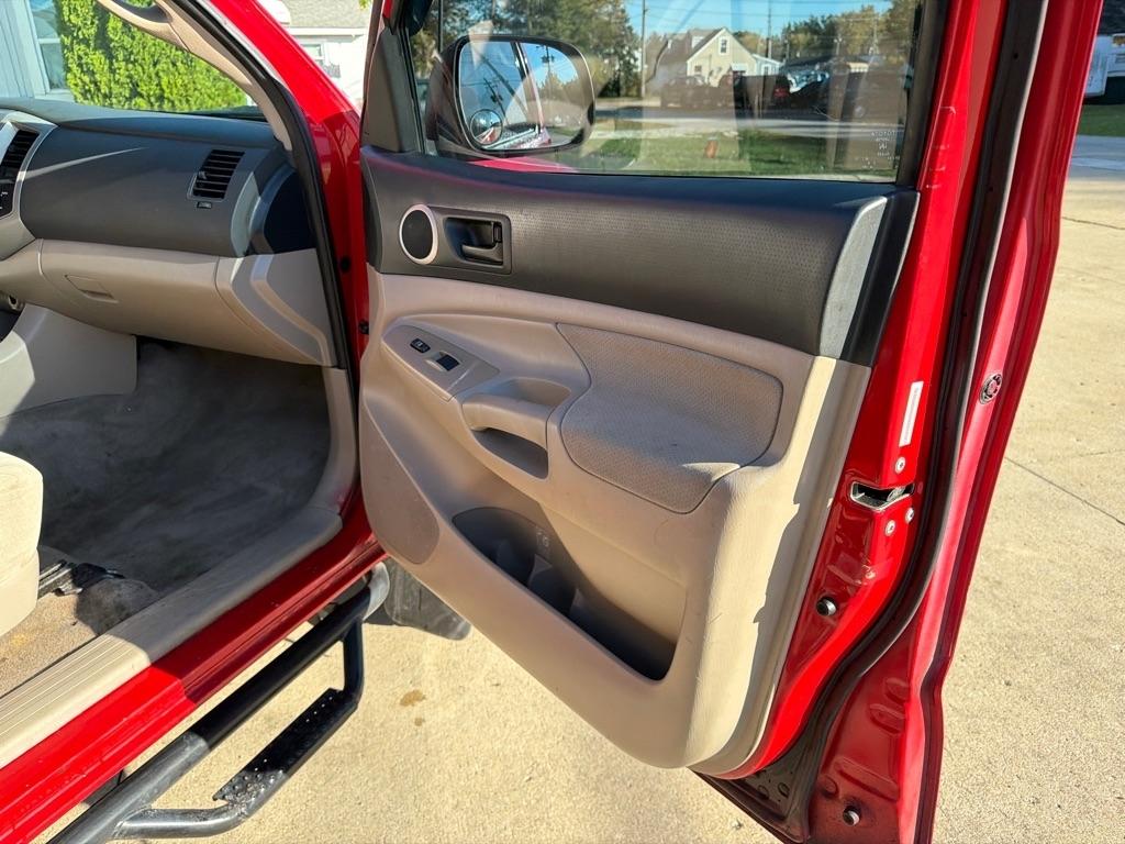 Toyota Tacoma Access Cab I4 Manual 4WD 2005