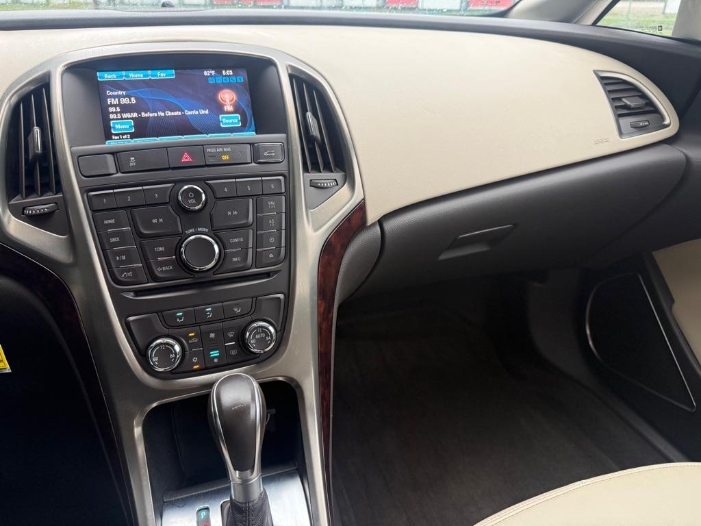 Buick Verano Base 2012