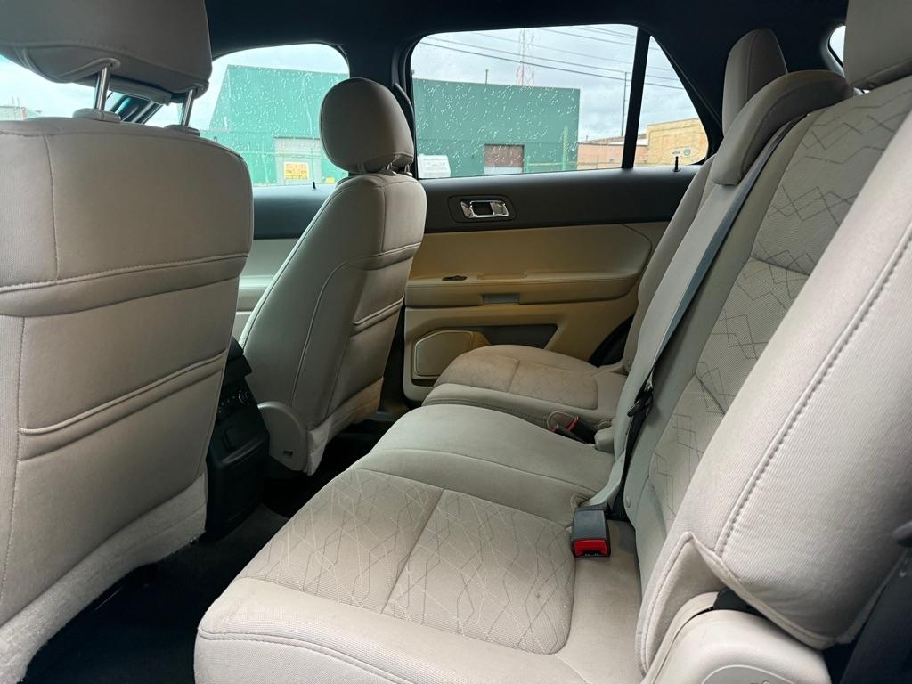 Ford Explorer Base 4WD 2014