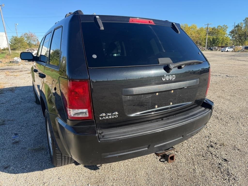 Jeep Grand Cherokee Laredo 4WD 2009