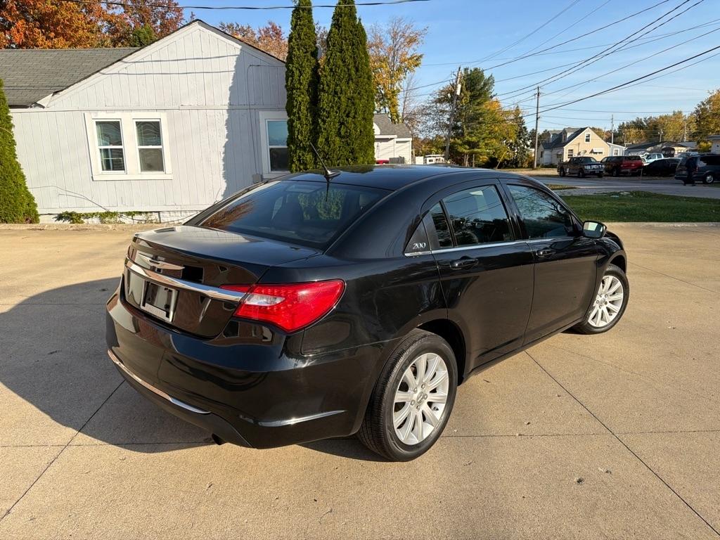 Chrysler 200 Touring 2013