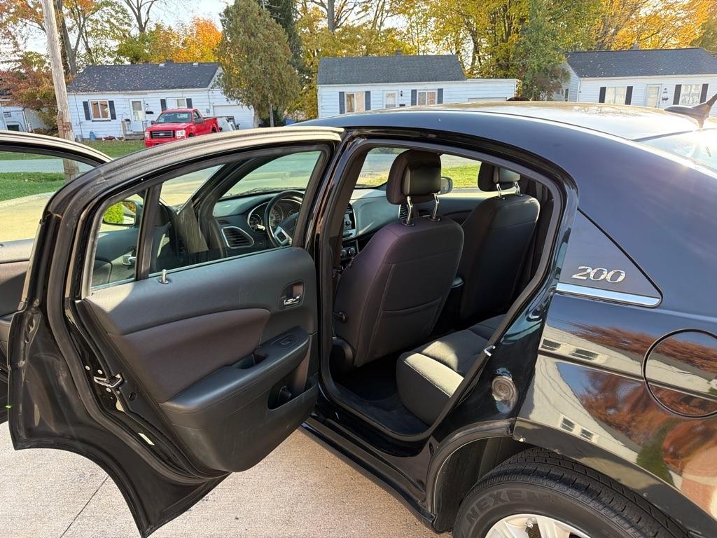 Chrysler 200 Touring 2013