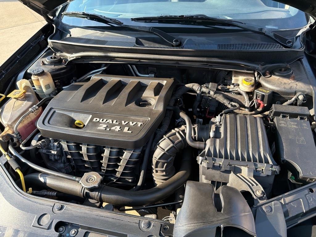 Chrysler 200 Touring 2013