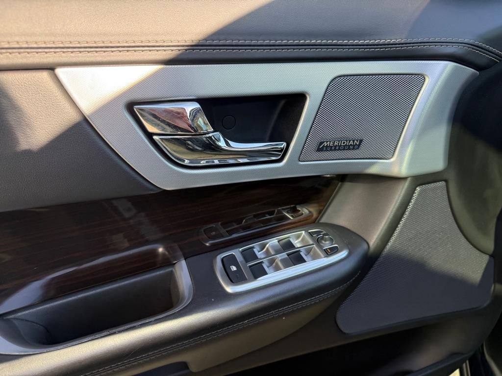 Jaguar XF-Series XF 3.0 Sport AWD 2015