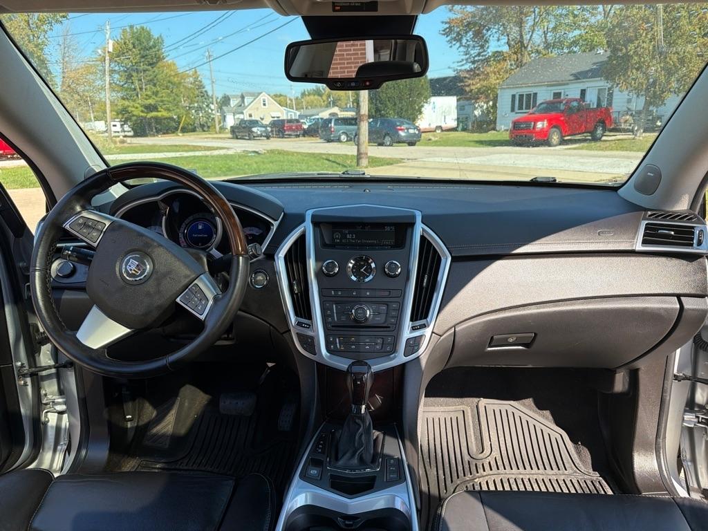 Cadillac SRX Luxury AWD 2012