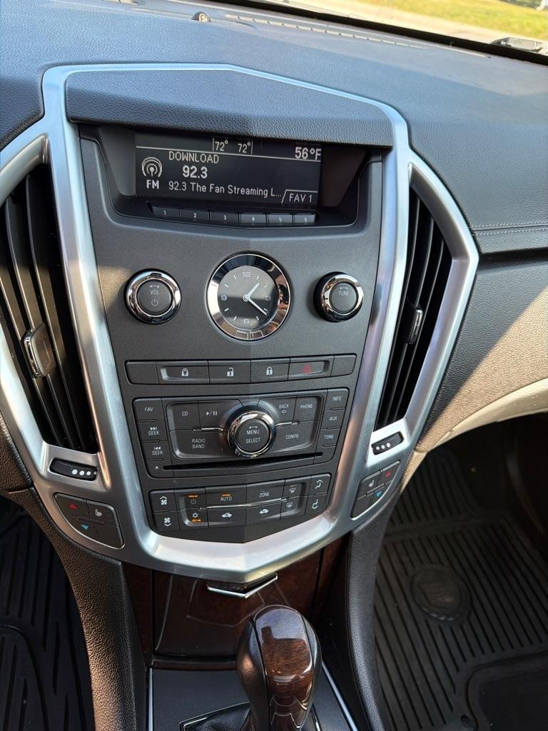 Cadillac SRX Luxury AWD 2012