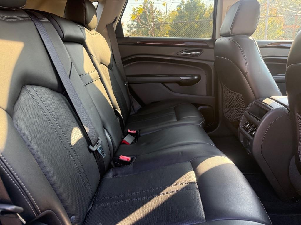 Cadillac SRX Luxury AWD 2012