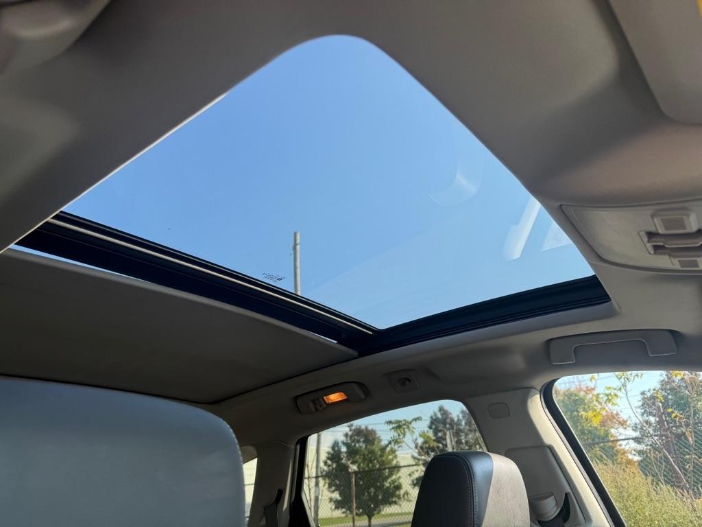 Cadillac SRX Luxury AWD 2012
