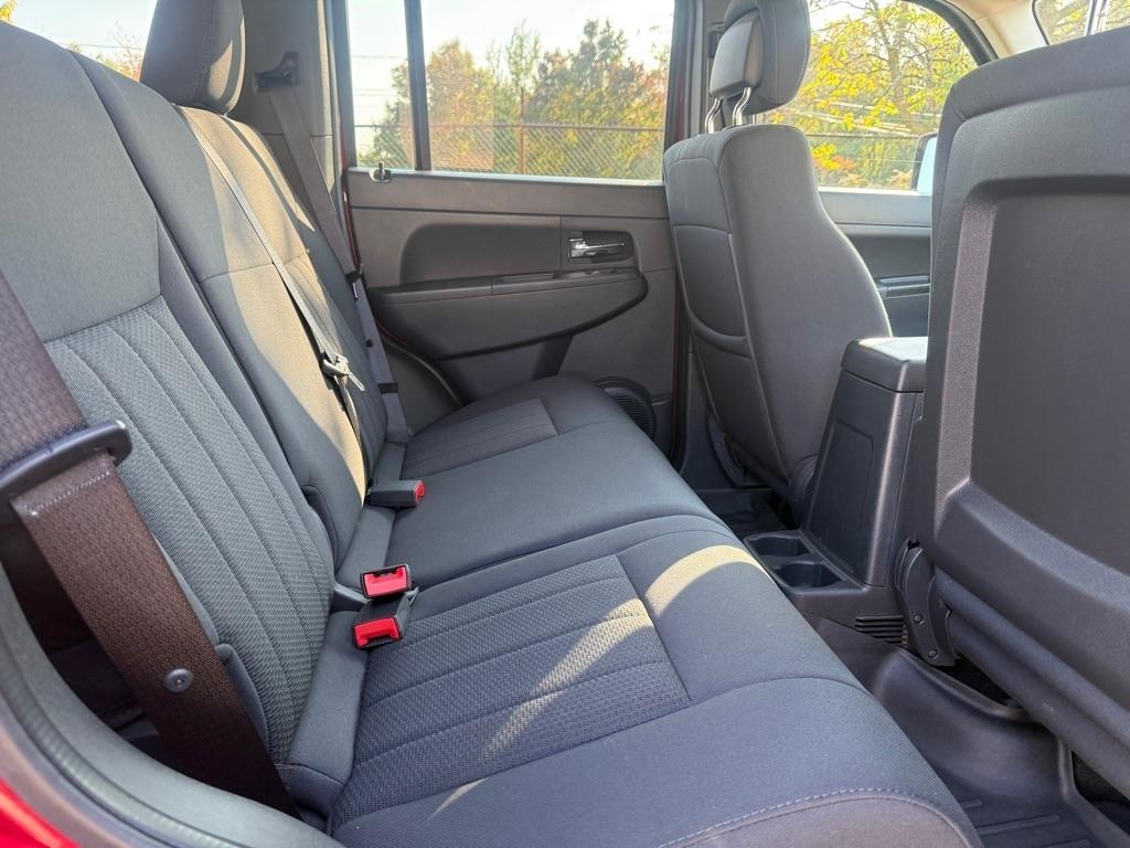 Jeep Liberty Sport 4WD 2012