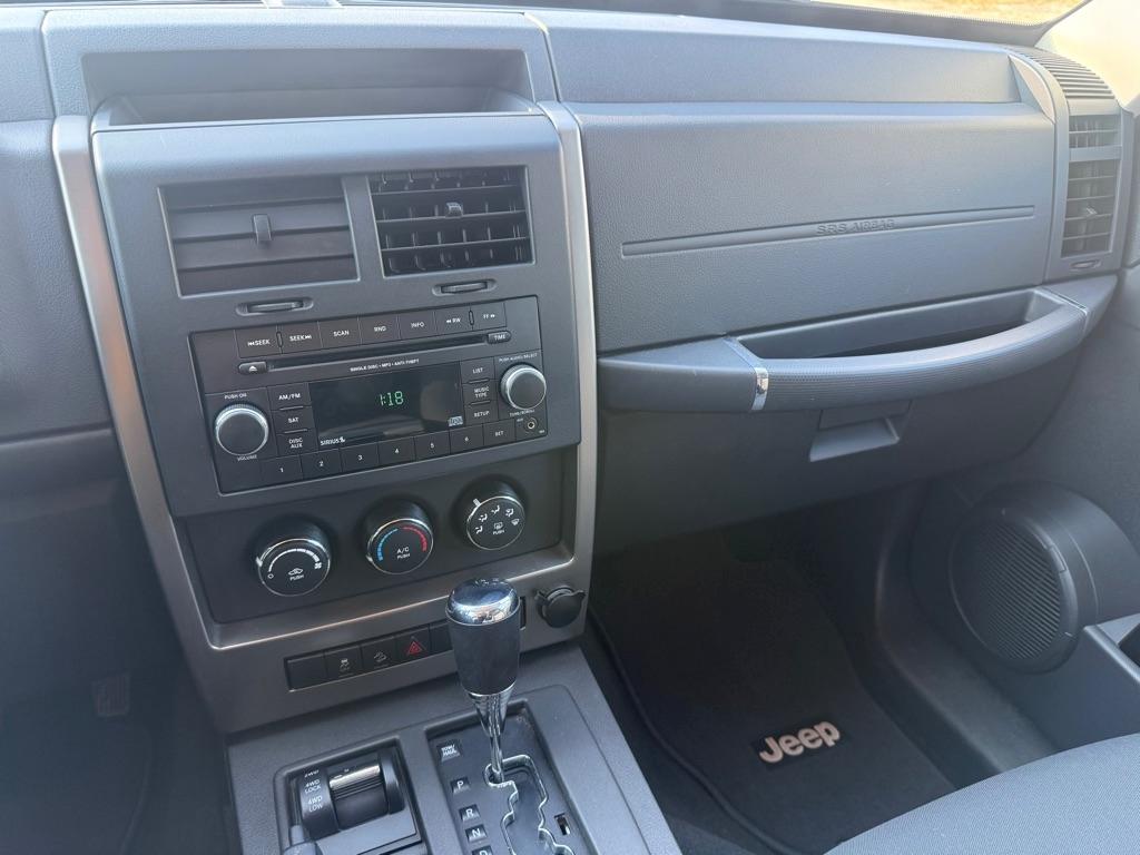 Jeep Liberty Sport 4WD 2012