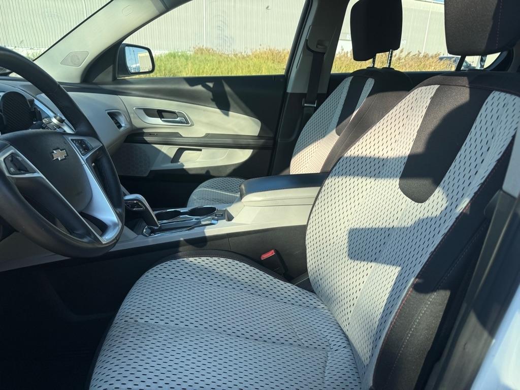 Chevrolet Equinox LS 2WD 2011