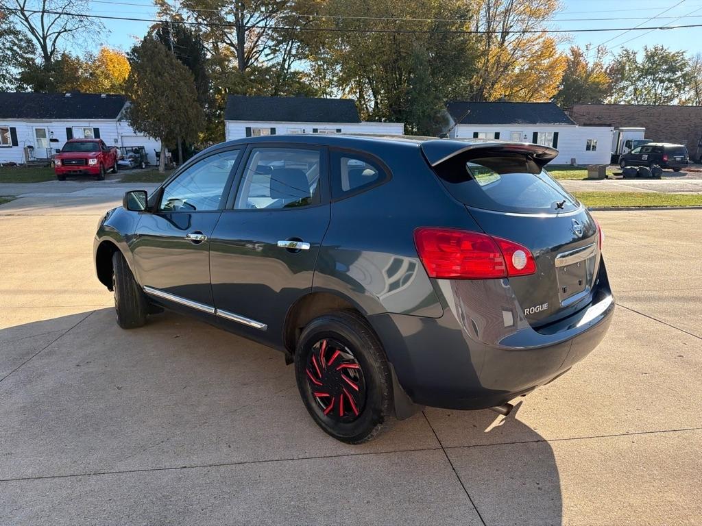Nissan Rogue S AWD 2013