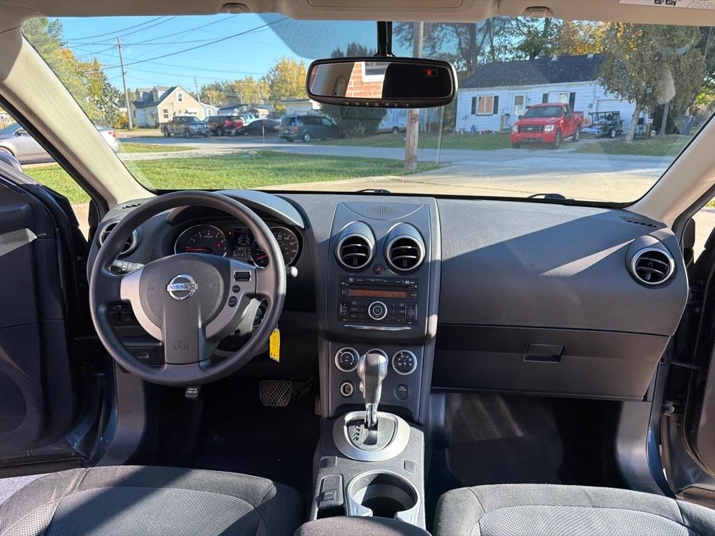Nissan Rogue S AWD 2013