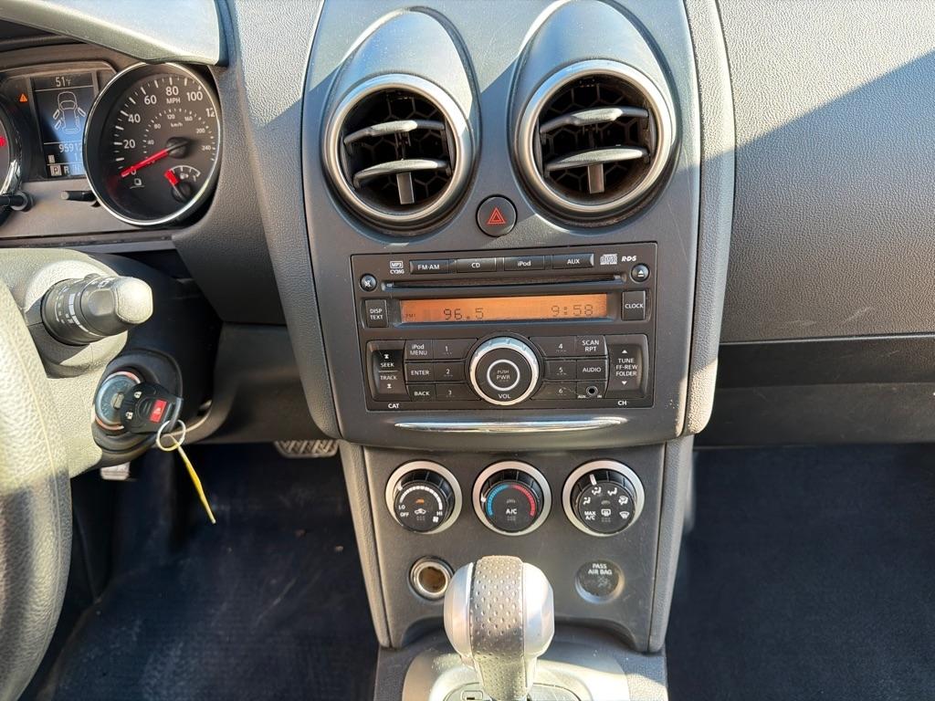 Nissan Rogue S AWD 2013