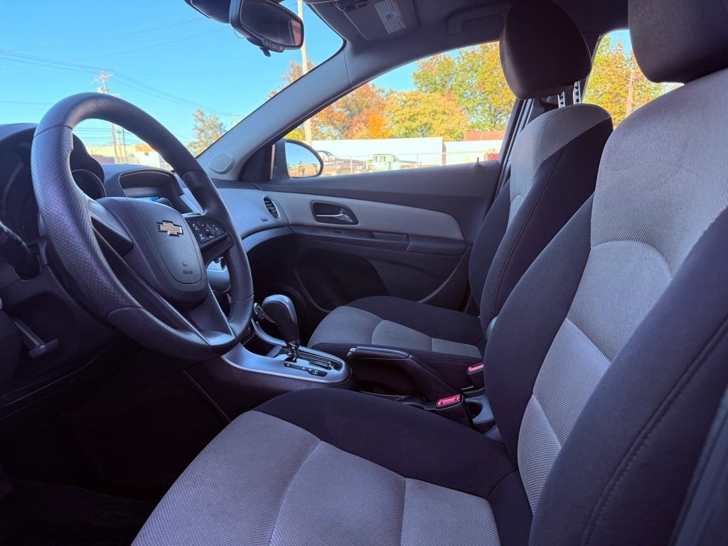 Chevrolet Cruze LS Auto 2014