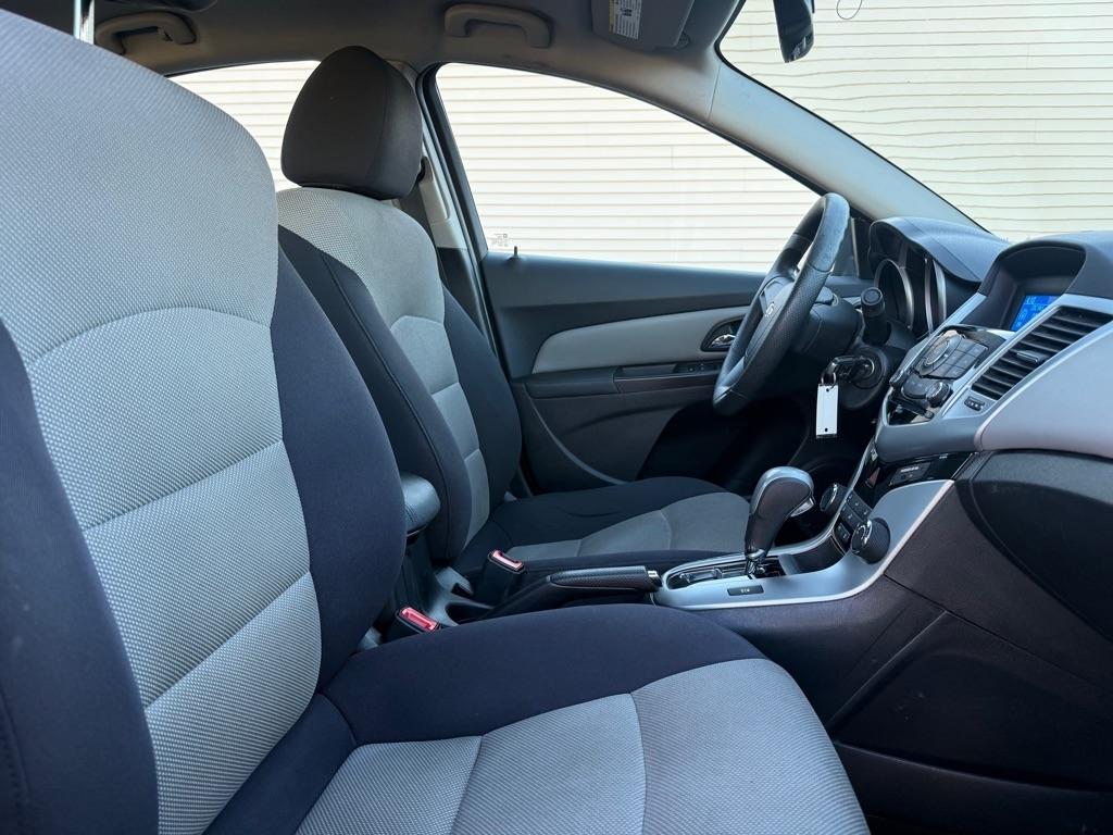 Chevrolet Cruze LS Auto 2014