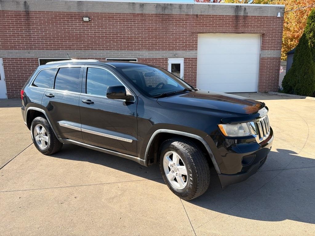 Jeep Grand Cherokee Laredo 2WD 2011