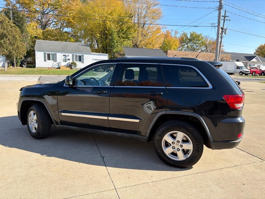 Jeep Grand Cherokee Laredo 2WD 2011