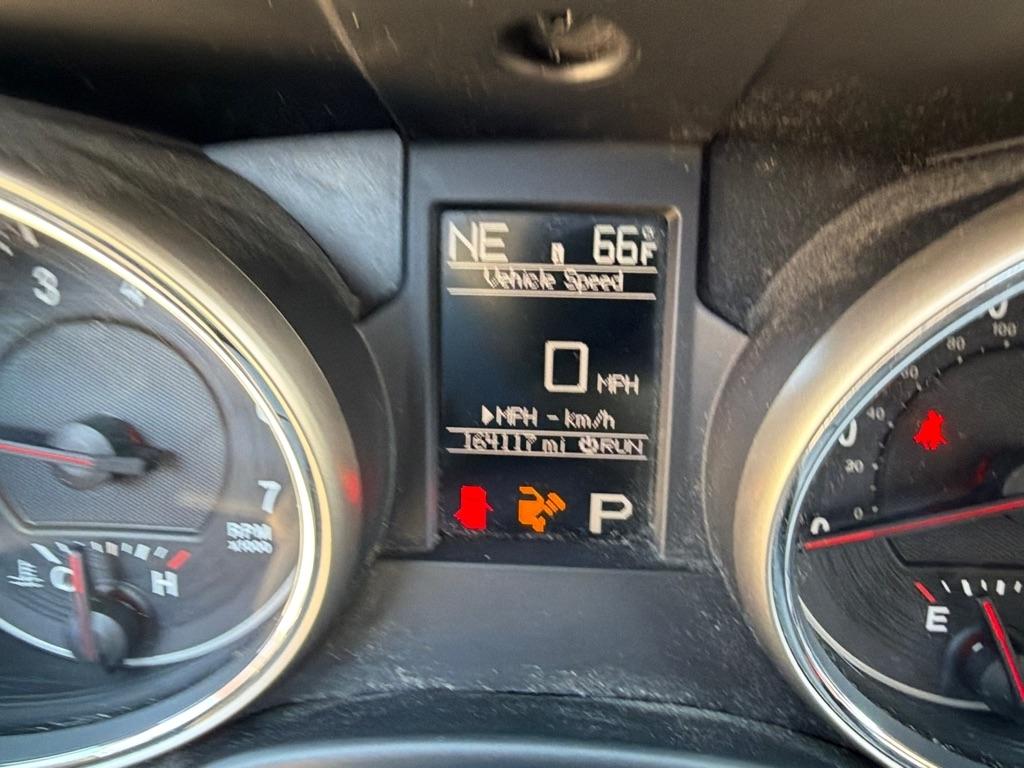 Jeep Grand Cherokee Laredo 2WD 2011