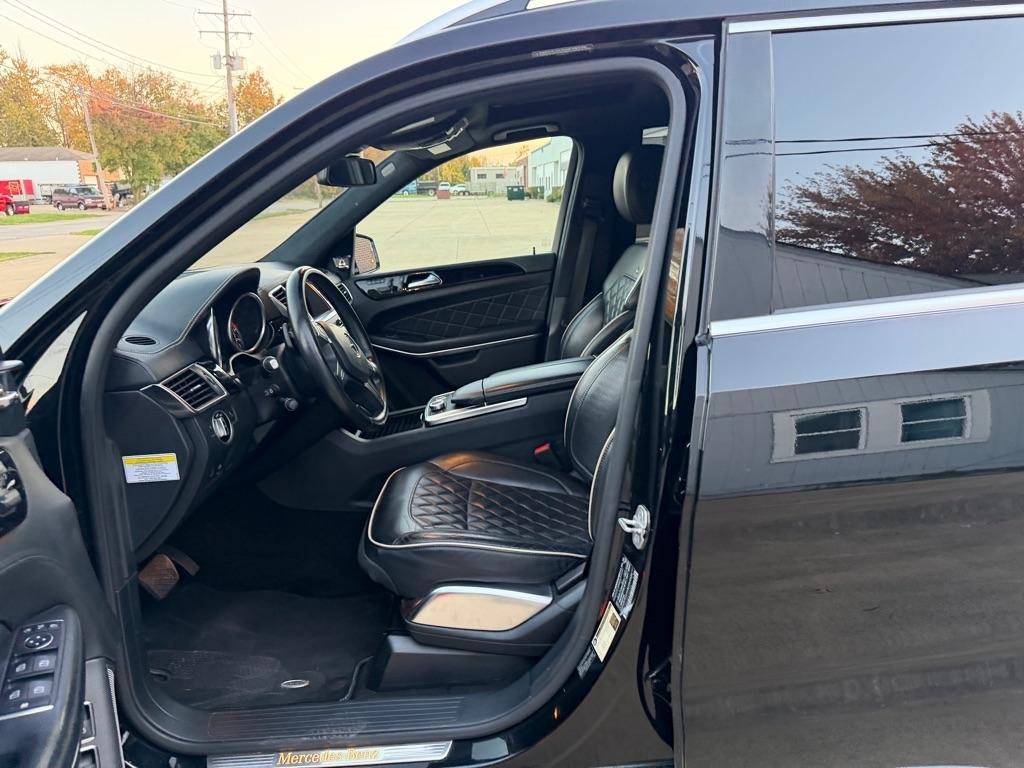 Mercedes-Benz GL-Class GL550 4MATIC 2013