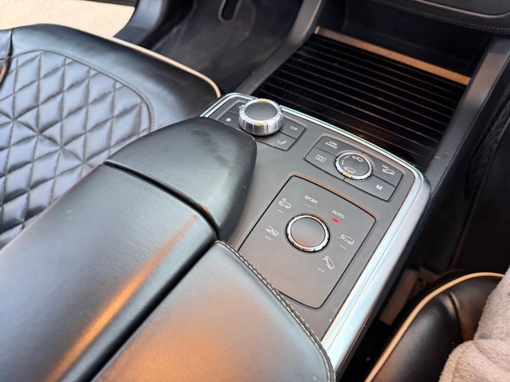 Mercedes-Benz GL-Class GL550 4MATIC 2013