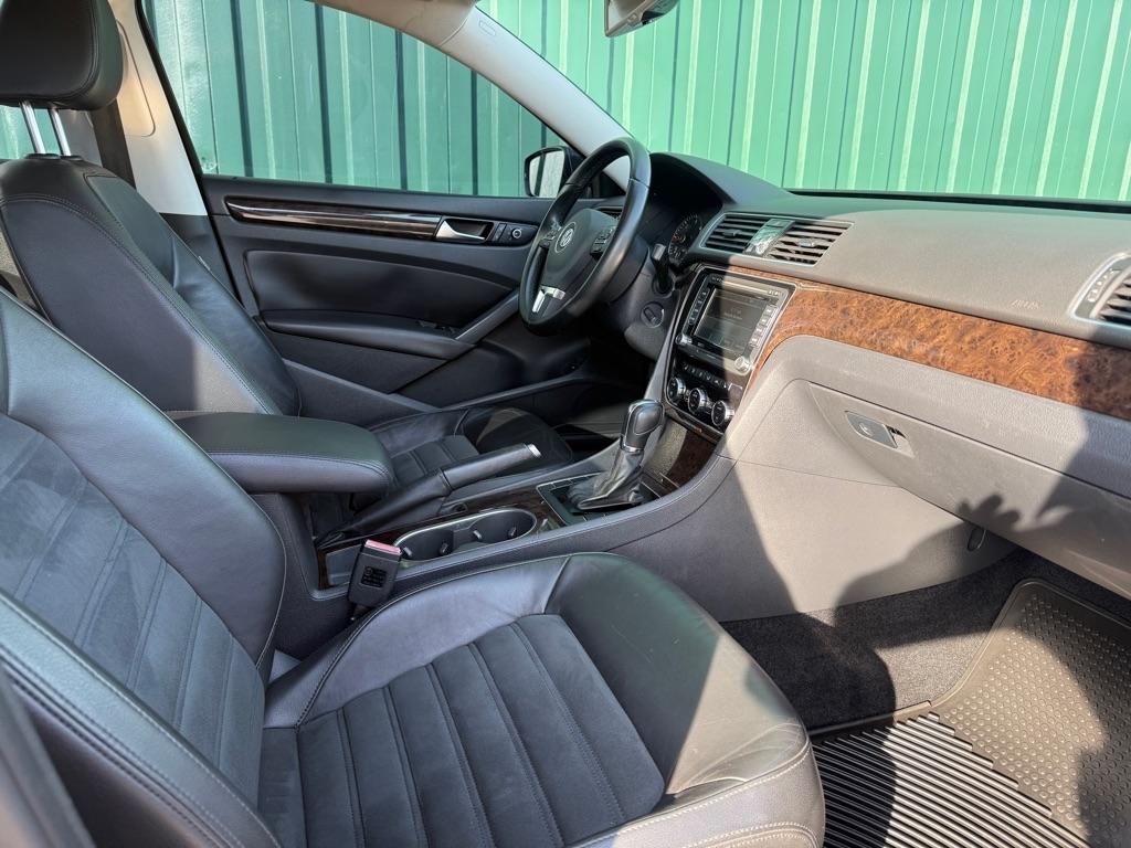 Volkswagen Passat 2.0L TDI SEL Premium 2014