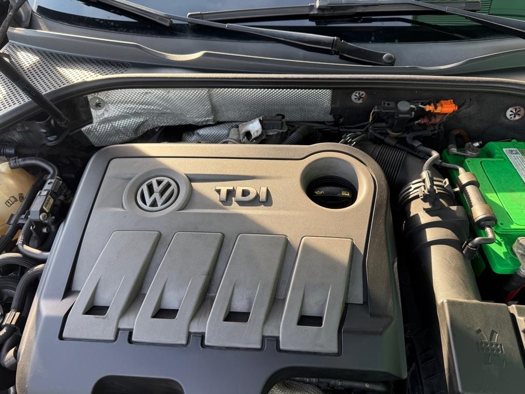Volkswagen Passat 2.0L TDI SEL Premium 2014