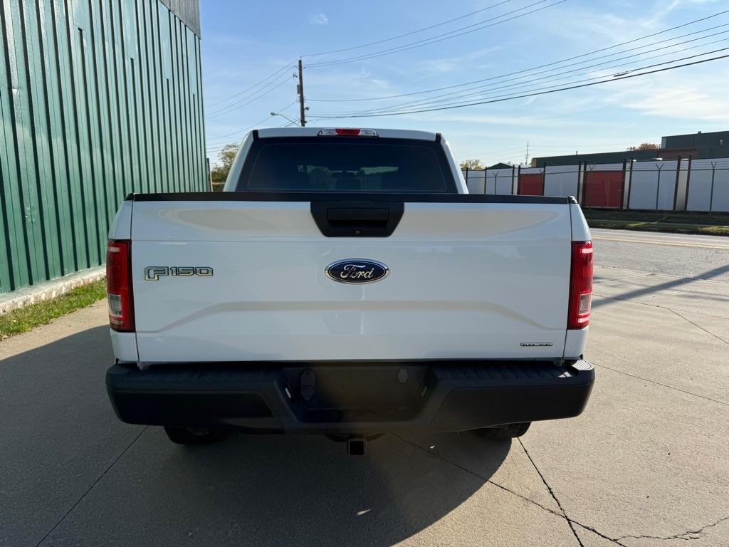 Ford F-150 XL SuperCrew 5.5-ft. Bed 4WD 2016