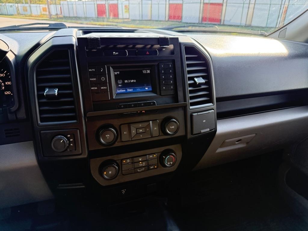 Ford F-150 XL SuperCrew 5.5-ft. Bed 4WD 2016