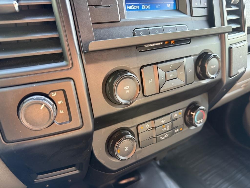 Ford F-150 XL SuperCrew 5.5-ft. Bed 4WD 2016