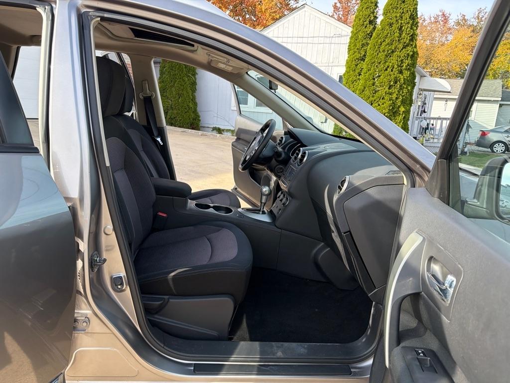 Nissan Rogue S AWD 2013