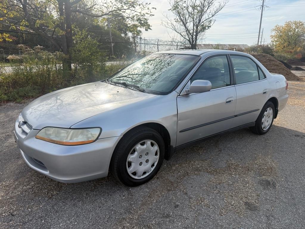Honda Accord LX sedan 1999
