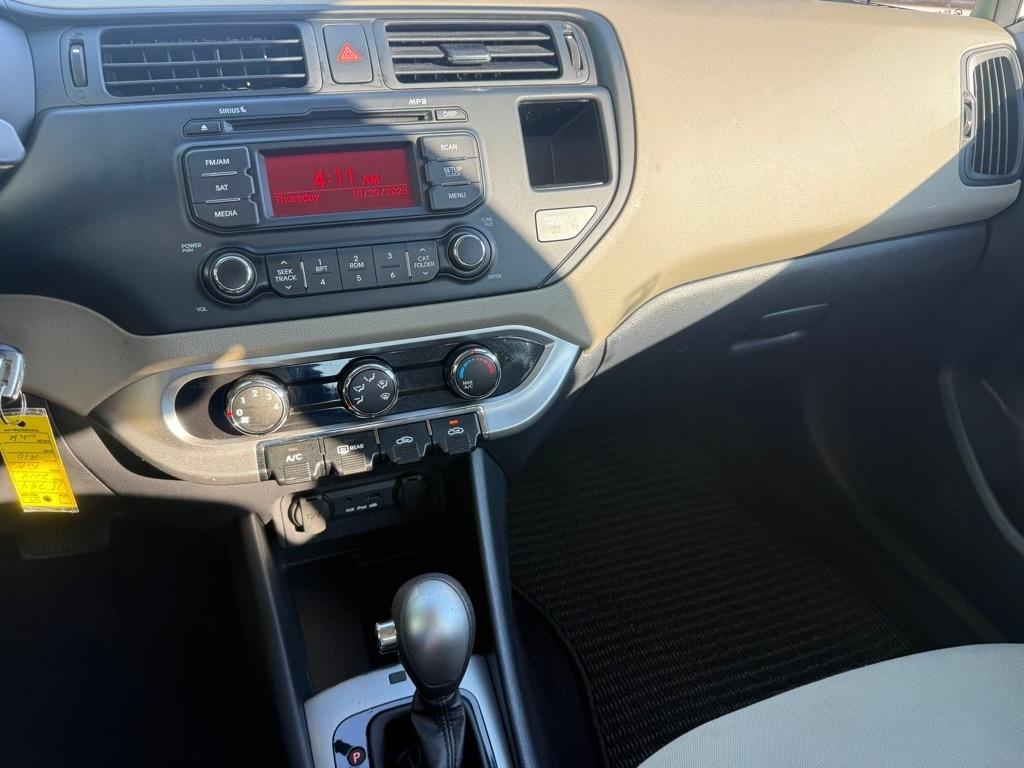 Kia Rio LX 2014