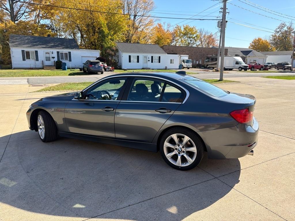 BMW 3-Series 320i xDrive 2015